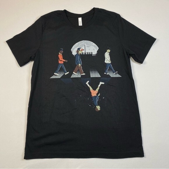 Stranger Things T-Shirt Women's Large Abbey‎ Road Crossing Upside Down Netflix - Picture 1 of 7